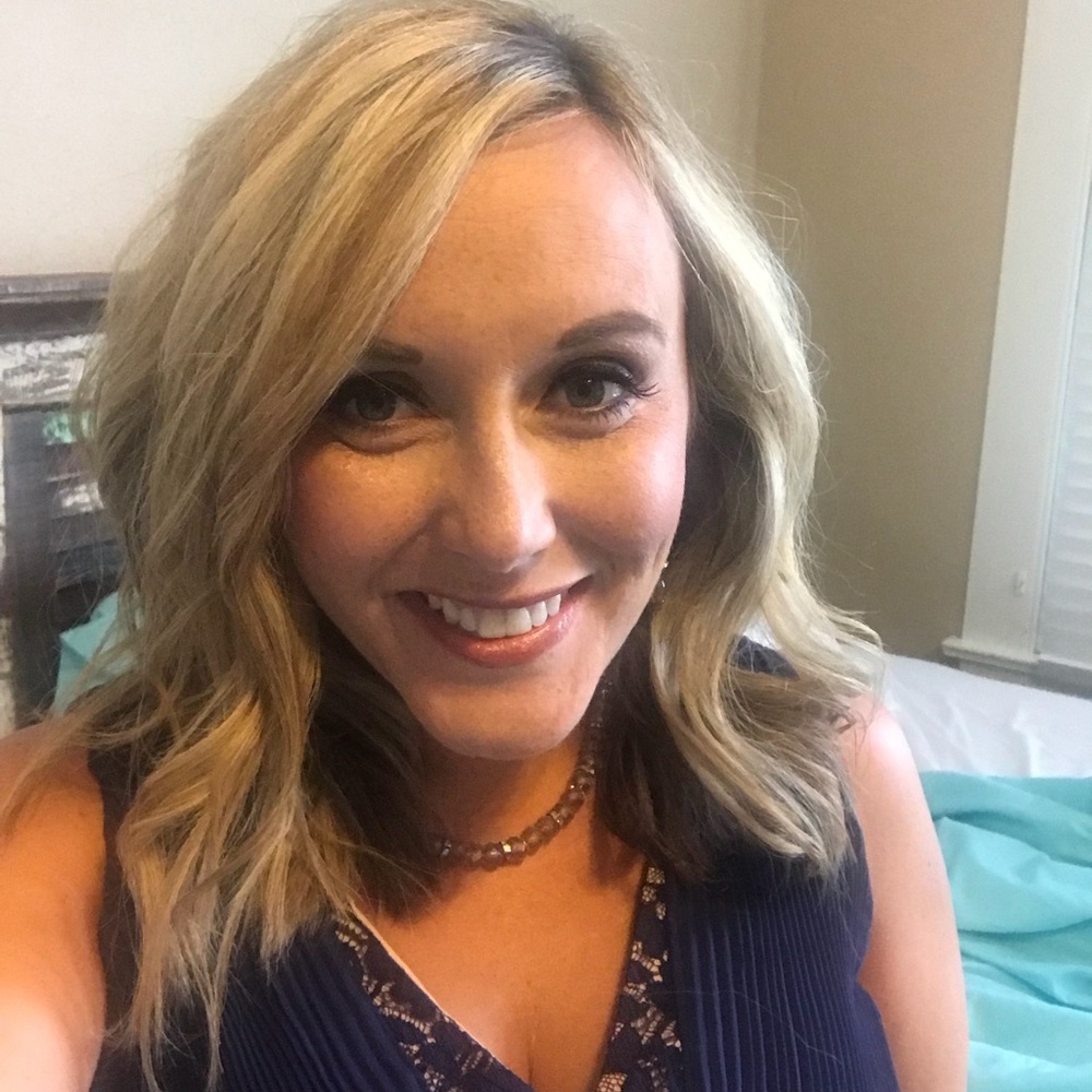 Meet your Posher, Nicole